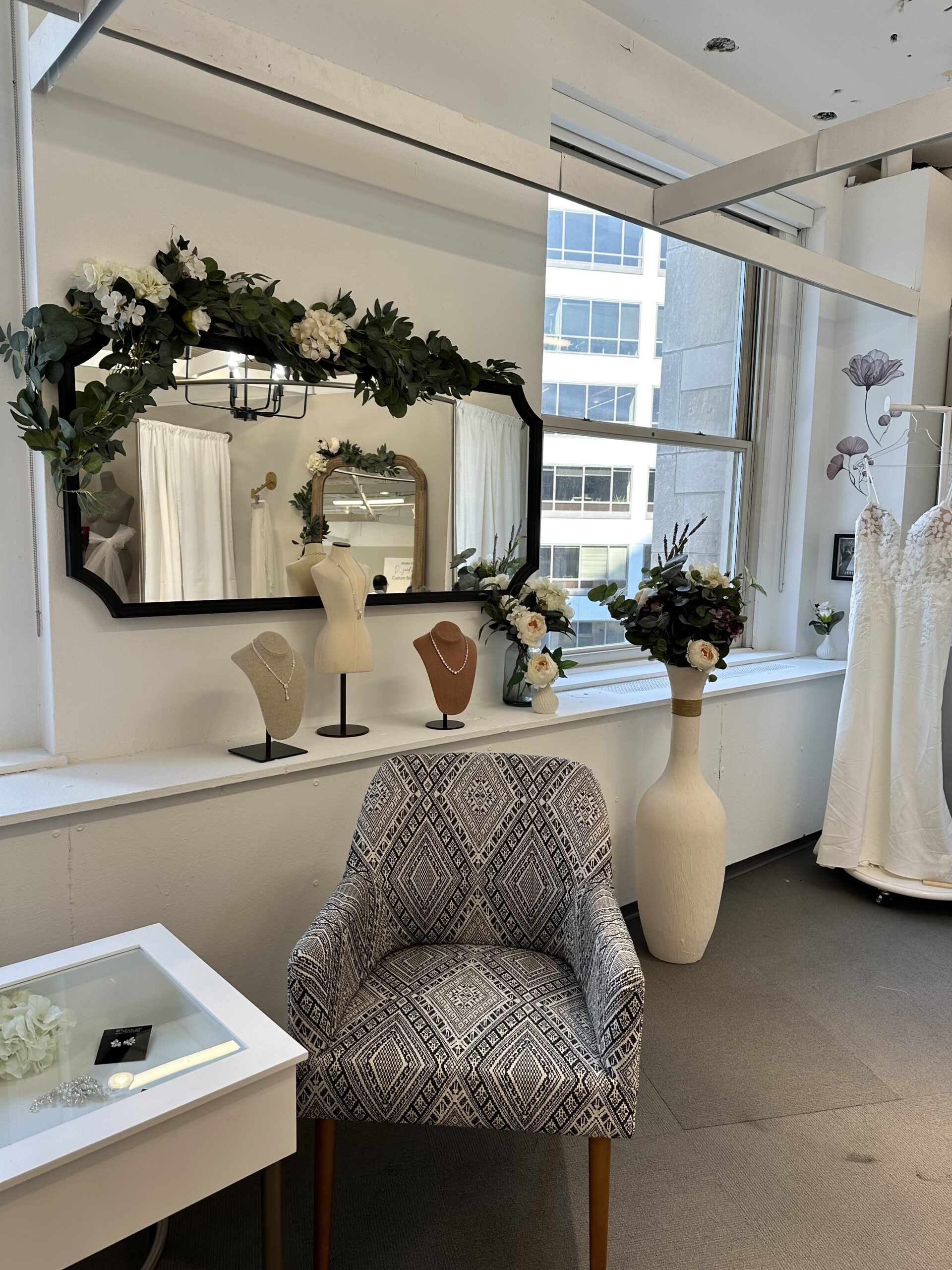 Accessory Side Table - Image 3