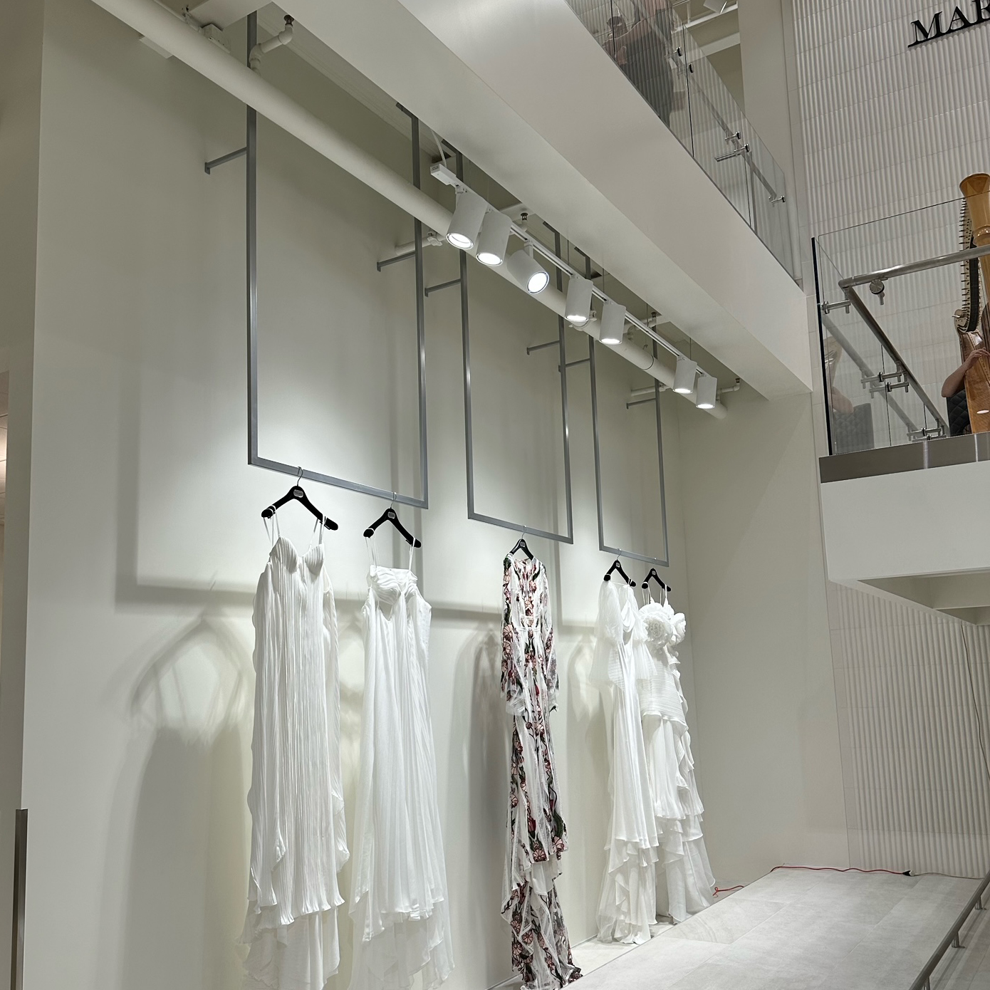 Bridal Displays | High Quality Displays & Fixtures